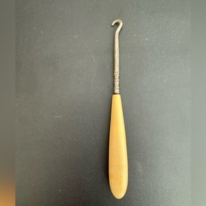 Boot shoe hook antique bone handle 5 1/2”